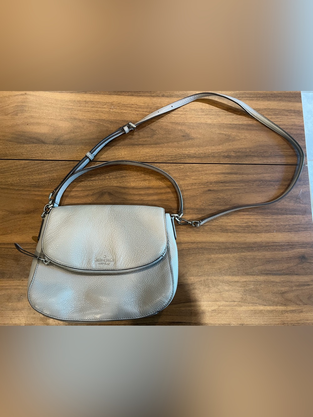 kate spade Pebbled Leather Crossbody in Light Gray